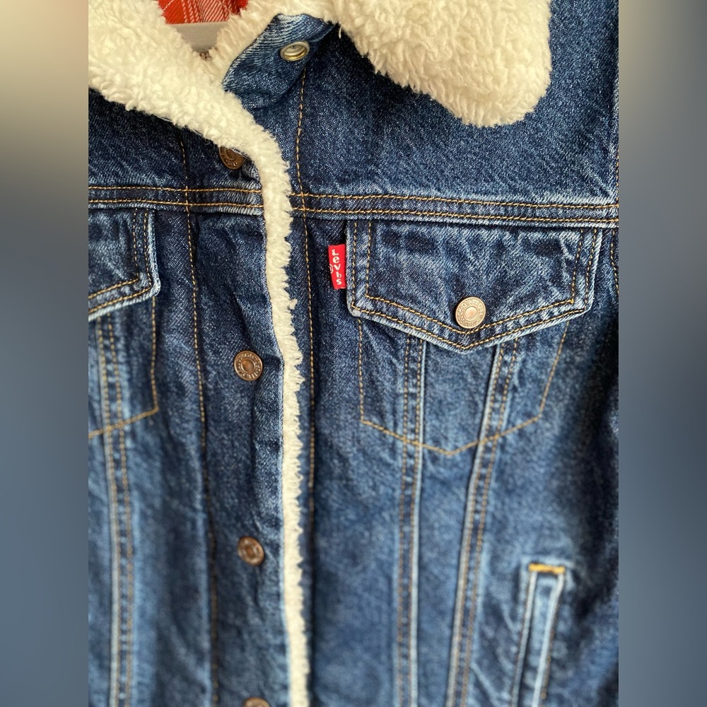 Levi's Women's Original Sherpa Reversible Trucker Jacket-Size M - Picture 7 of 15
